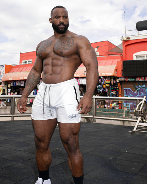 SQUATTING SHORTS – MOTORS / WHITE