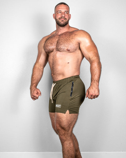 SQUATTING SHORTS – RETRO / JUNIPER GREEN